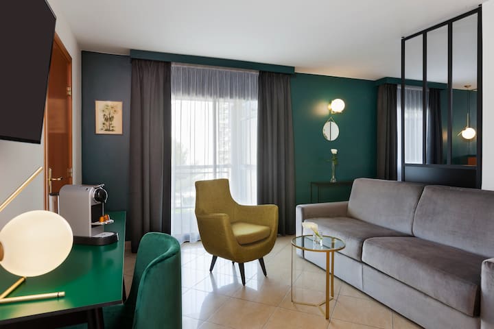 Nehô Suites Cannes Croisette managed Airbnb listing 3