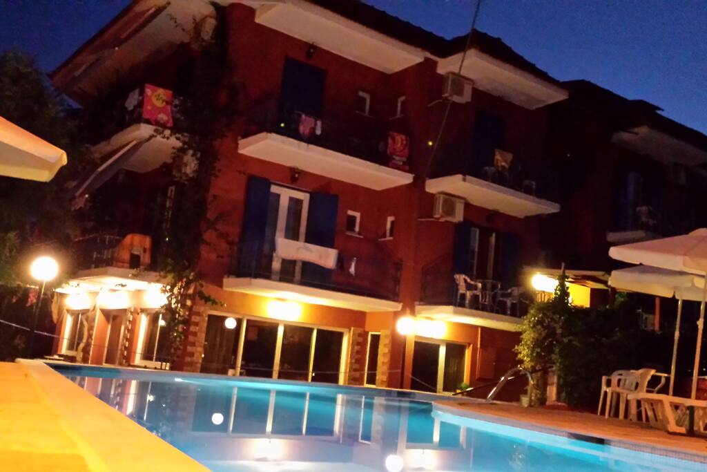 NEFELI STUDIOS NIGHT VIEW