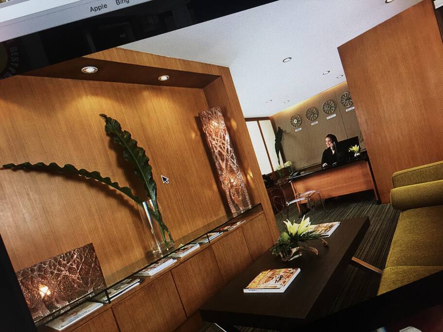 Receiving lobby