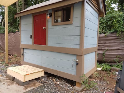 Top Airbnb: Micro-Cabin/Crash Pad in tiny house community in Lakewood Heights