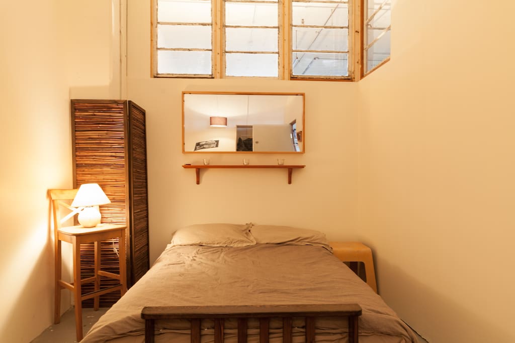 guest bed