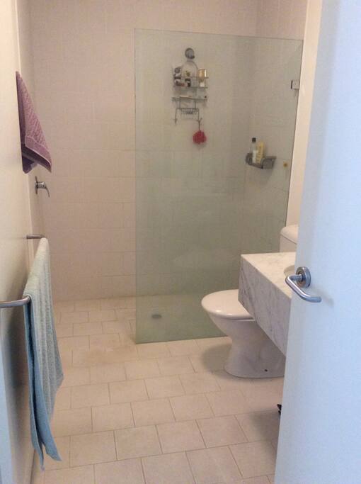 Clean and simple. Excellent shower.