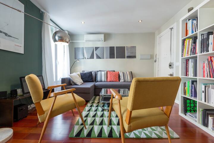 APT CALME DANS LE CENTRE HISTORIQUE