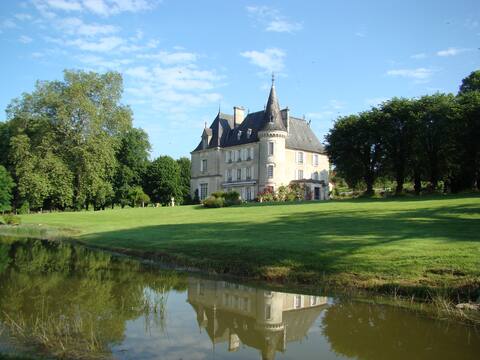 Château de La Chabroulie,