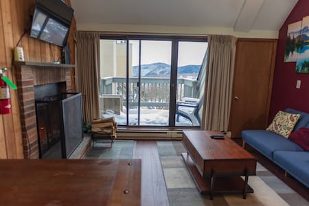 Serene Killington Condo (resort style amenities)