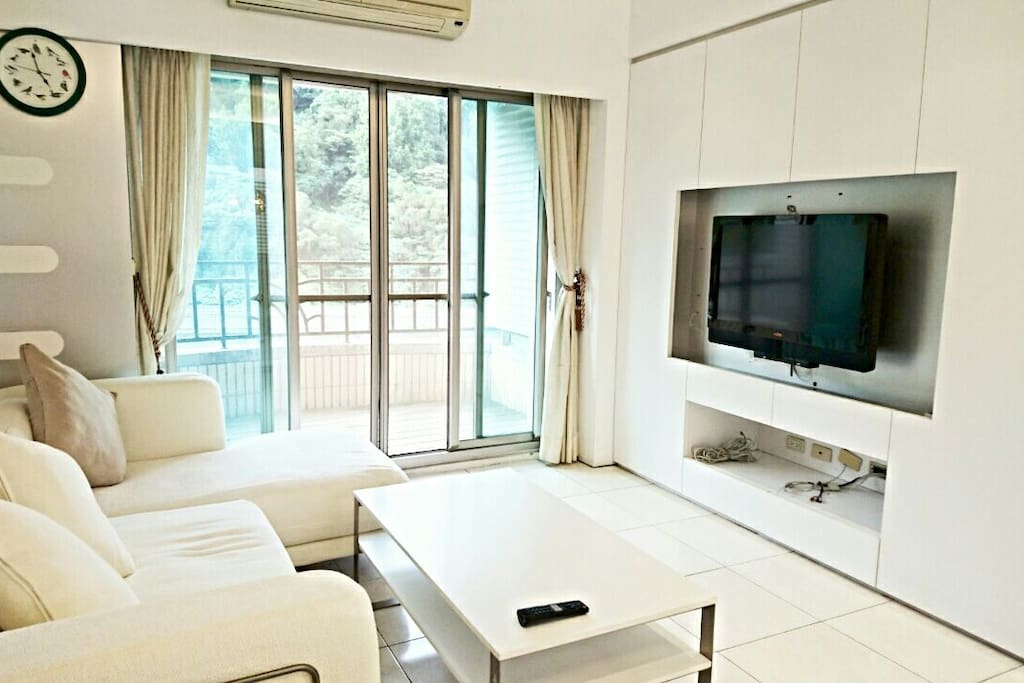 客廳,短租無提供電視頻道living room.