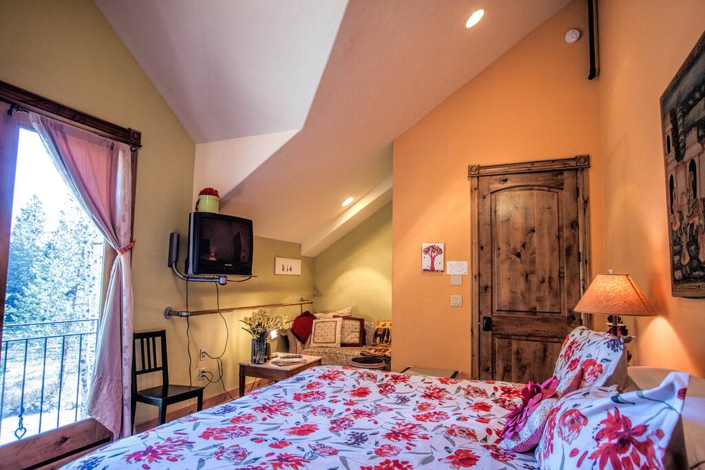 Light and cheerful!