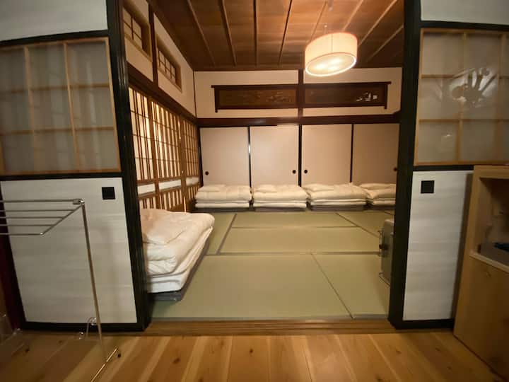 真新しい畳は2020年2月7日に設置されました。