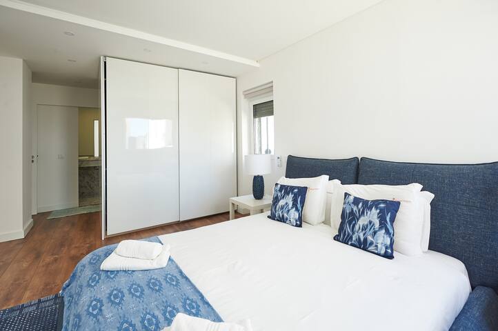 On the Beach Cascais Centre by Portugal Portfolio gallery image 3