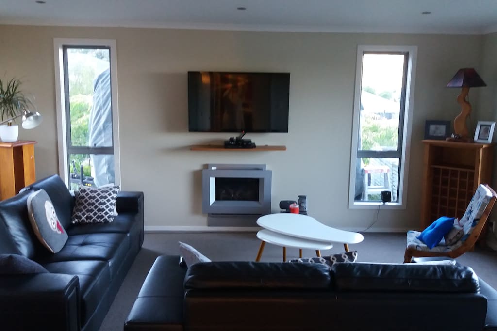 Formal lounge