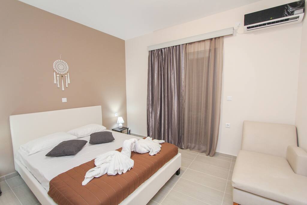 double bedroom