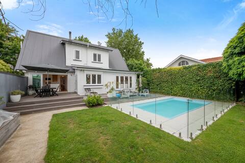 Renovated Historic Family Home with pool - central