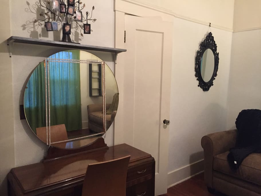 Vanity Table