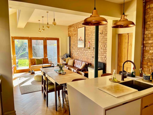 Family home with exciting design features gallery image 2