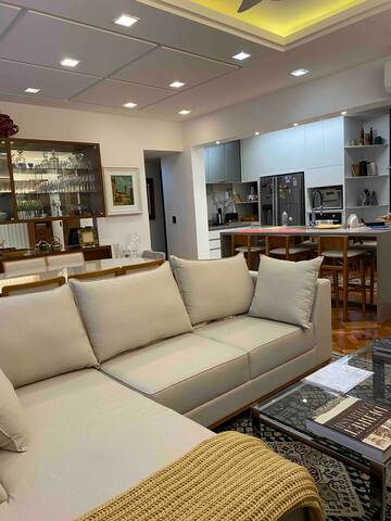 Modern apartment 4-min walk to Copacabana Palace
