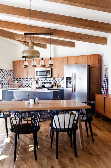 Table comes with two extensions so you can fit big groups around the table.