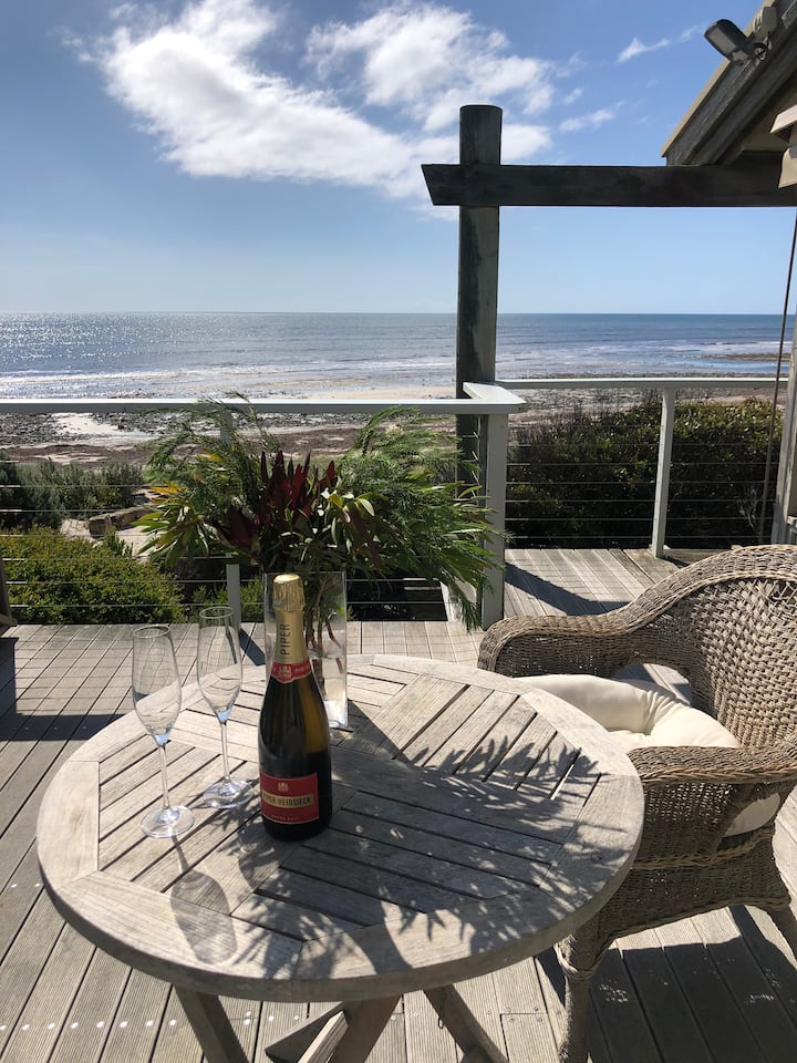 Lady Bay Beach Stay Houses for Rent in Normanville, South Australia