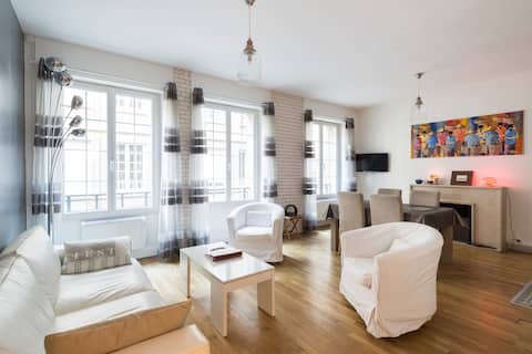 Spacious intra muros apartment