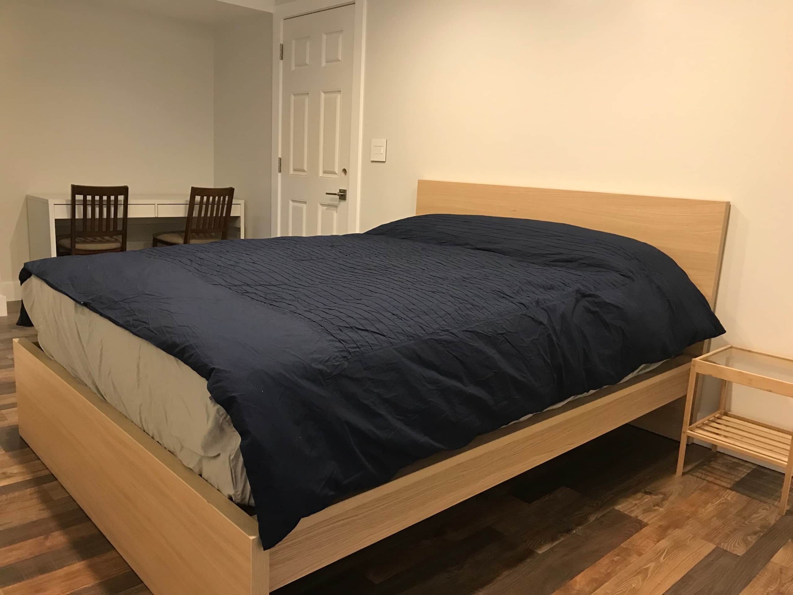 3BR 2BA no kitchen, $25/day parking option (<16ft) - Image 9