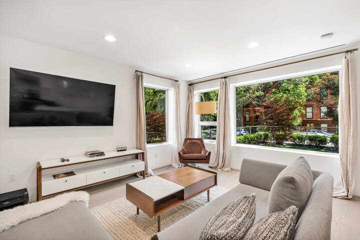 Brooklyn: 2-Bdrm Apt. Clinton Hill- Bldg built ’17 gallery image 2