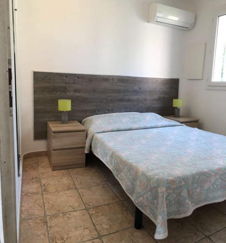 ბაღის სართულის ოთახი