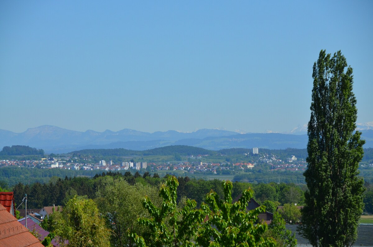 Top Airbnb: Apartment "Alpenpanorama" in Friedrichshafen