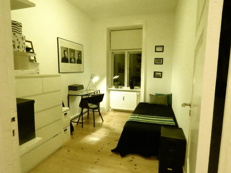 Room (in evening lighting)