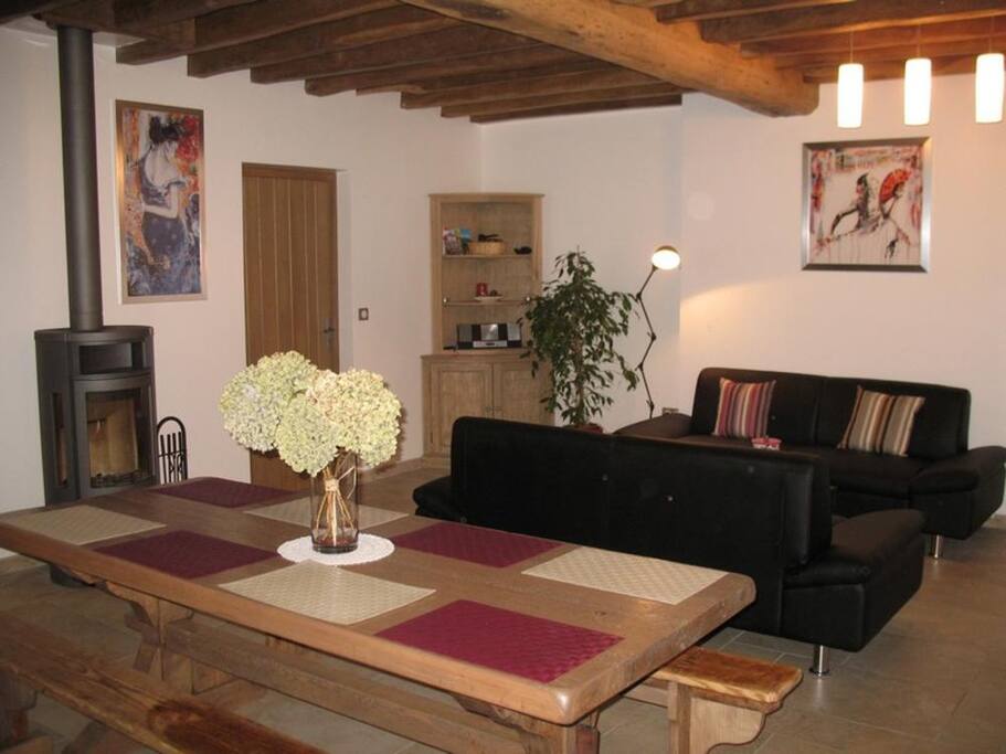 SALON ET SALLE À MANGER