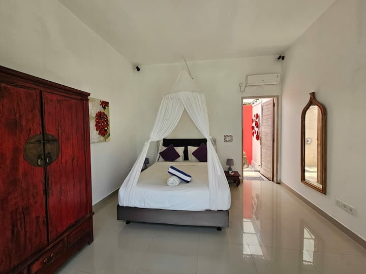 ห้องสีแดง