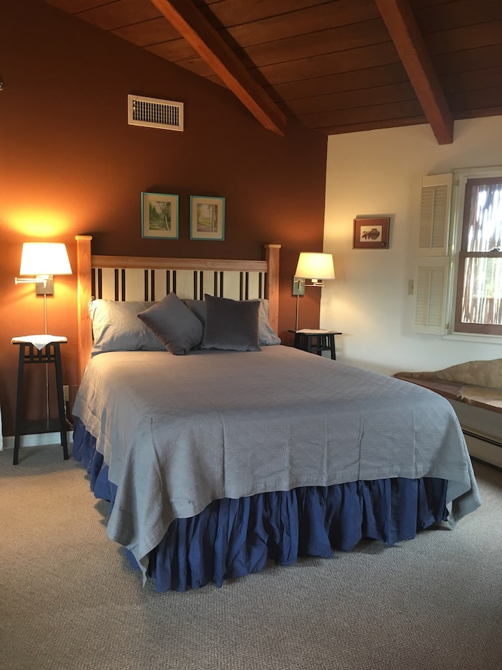 Second story bedroom