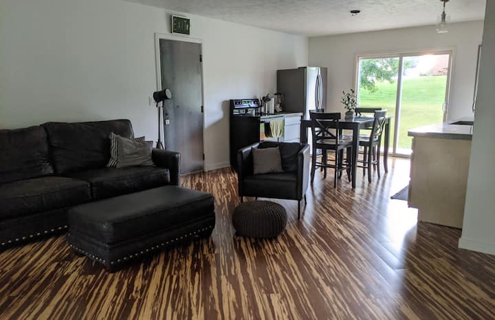 Spacious, Unique 3-bdrm Home with Hot Tub.