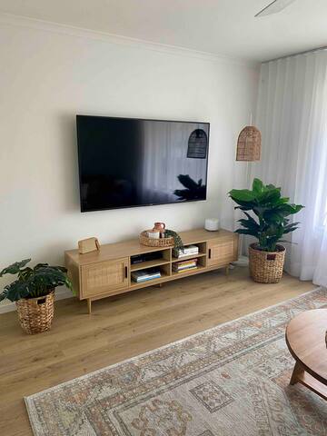 Modern family retreat with large private garden gallery image 5