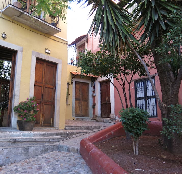 Entrance at plaza Carcamanes