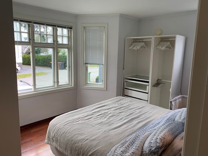 卧室配备2米宽双人床