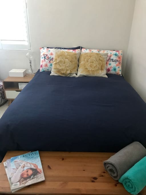 Clean, fresh cosy bed