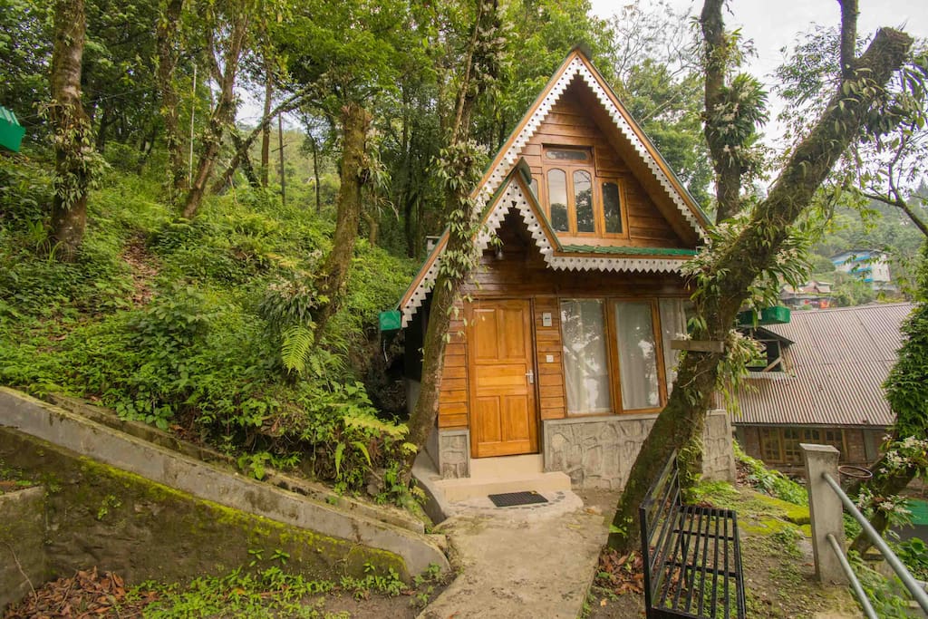 Fully wooden cabins for each and every guest.