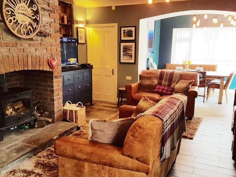 The Lodge Troedyrhiw. Brecon beacons/BPW/Zip World