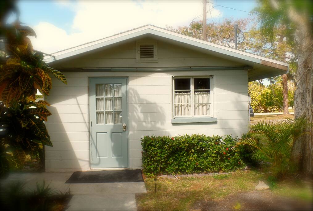 Welcome to your 'Old Florida' cottage on Lemon Bay!