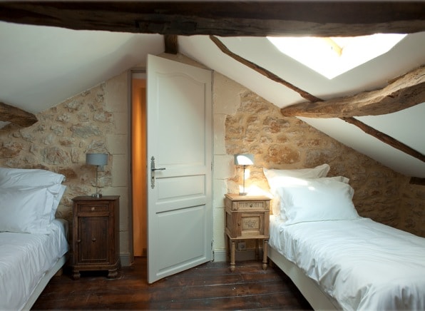 Spavaća soba u potkrovlju, 2 kreveta za jednu osobu