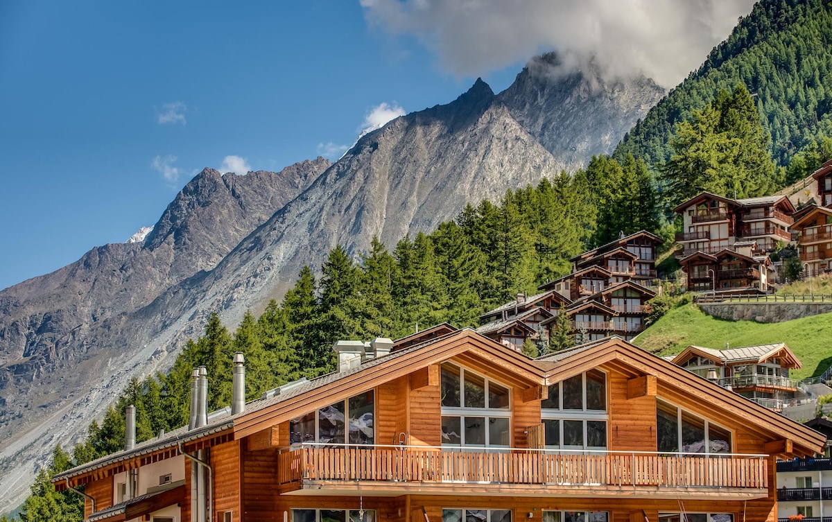 Swiss Alps Luxury Villas & Vacation Rentals | Airbnb Luxe | Luxury Retreats