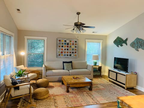 Top performing Airbnb: Perfect Friends/Family Bungalow in North Asheville in Woodfin