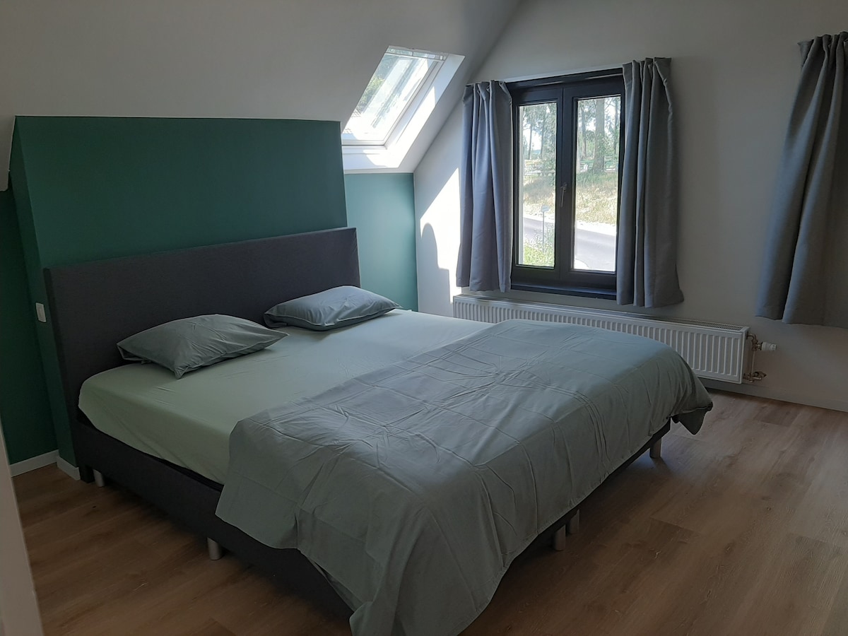 bedroom  2   1 st floor