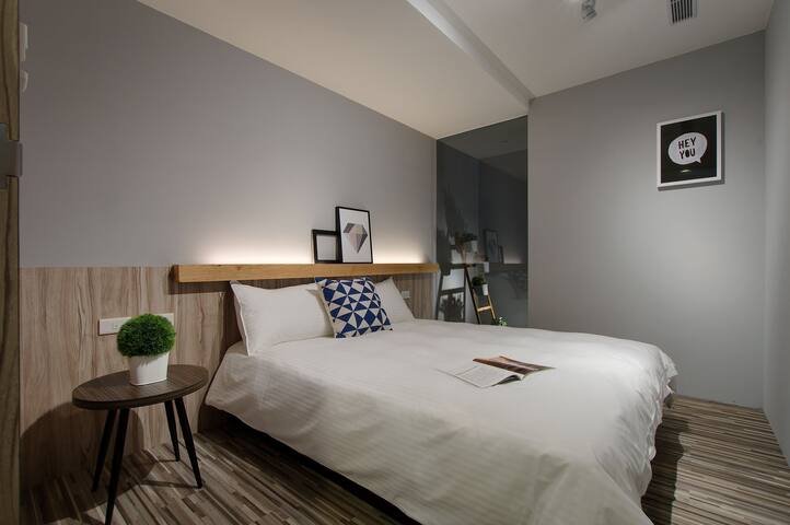 Deluxe TPE city view 3 beds room w/24hr reception gallery image 5