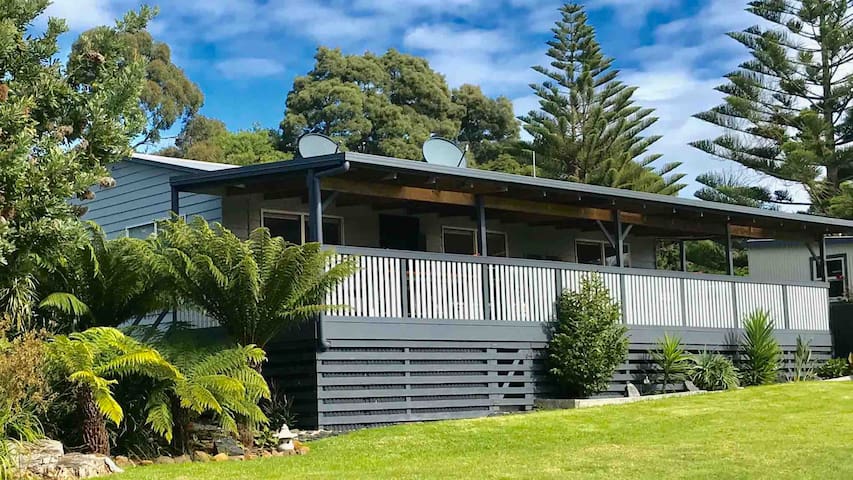 Airbnb Sisters Beach Holiday Rentals Places To Stay
