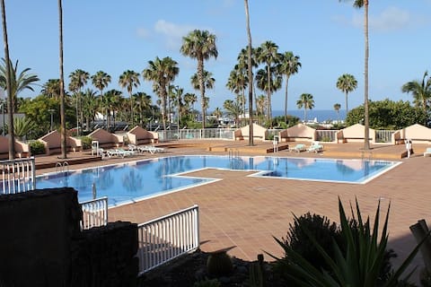 Apartment with sea view,  2 mins from the beach