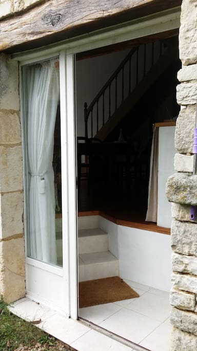 entré côté location (entré privé)