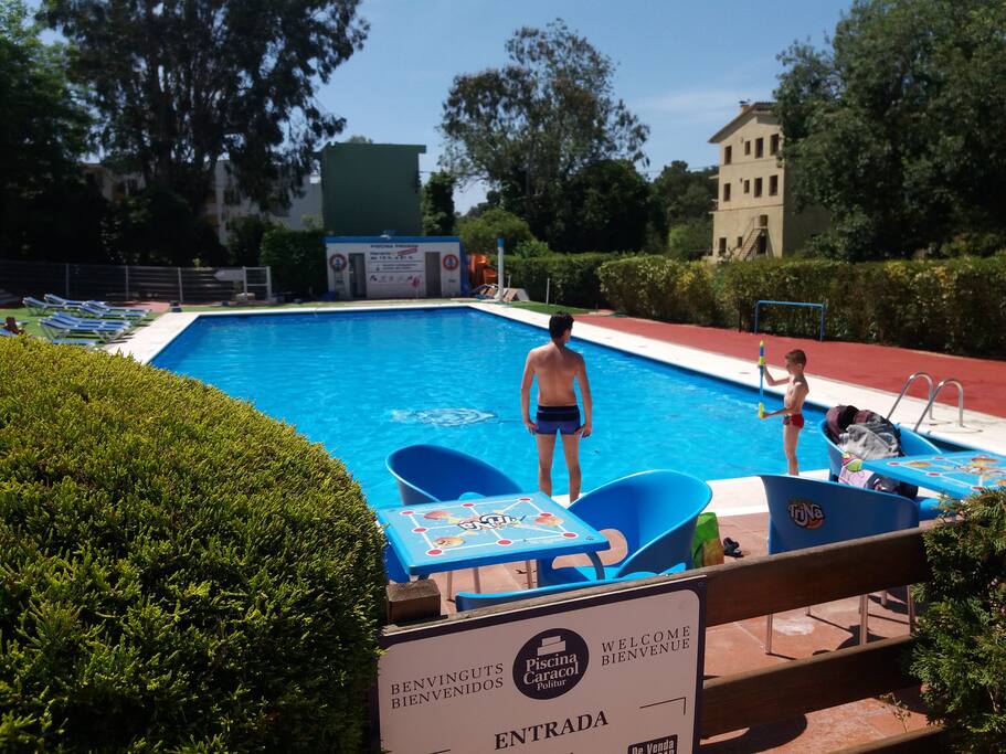 Piscina Restaurante El Caracol (a 300mts, entrada incluida en el precio)