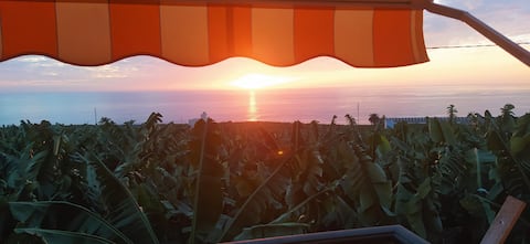 Propiedad de Airbnb exitosa: 2 Trail Mountain La Palma Apartments - Ocean views... en Tazacorte