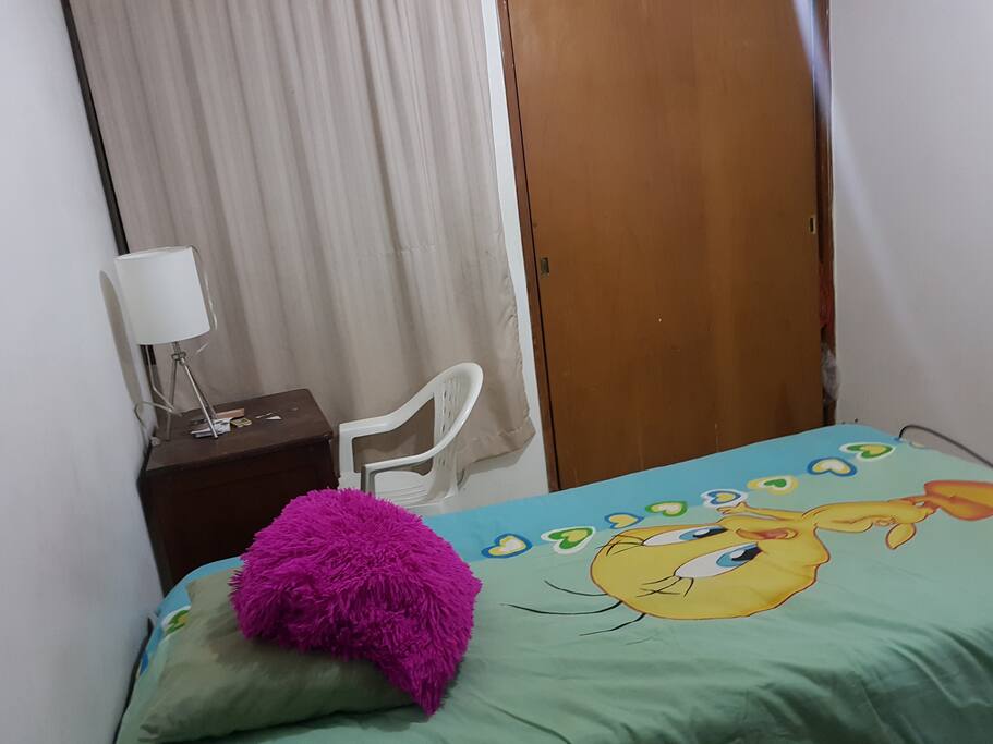 Habitacion con cama individual