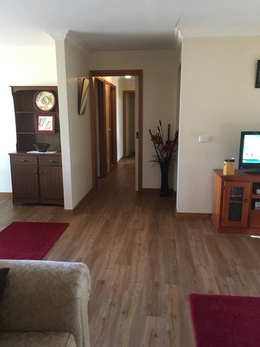 Entry/ Lounge